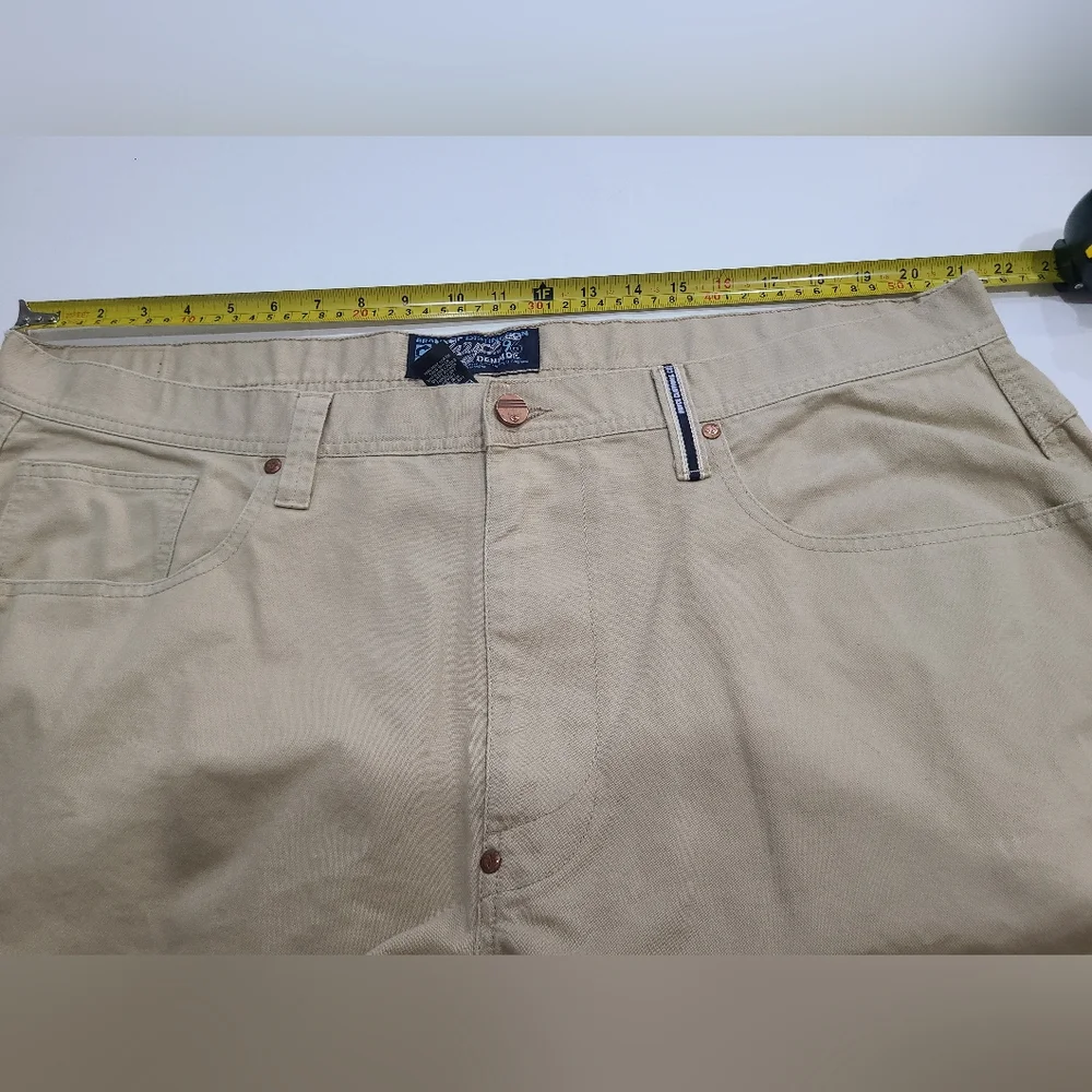 Vintage Enyce Men's Tan Shorts Sz.44